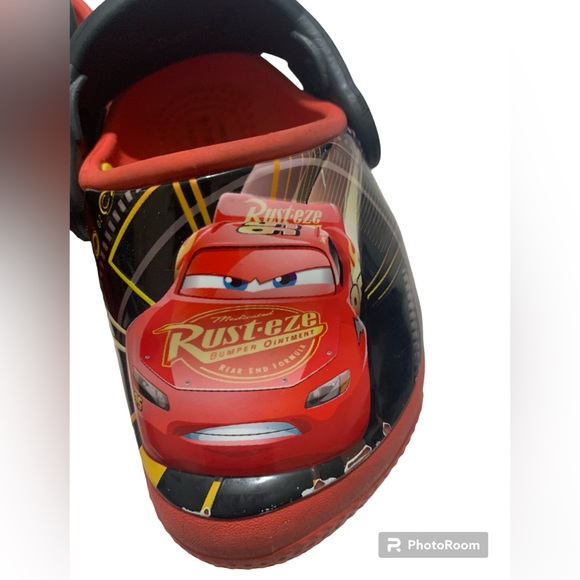 Lightning McQueen light up crocs - Picture 5 of 6